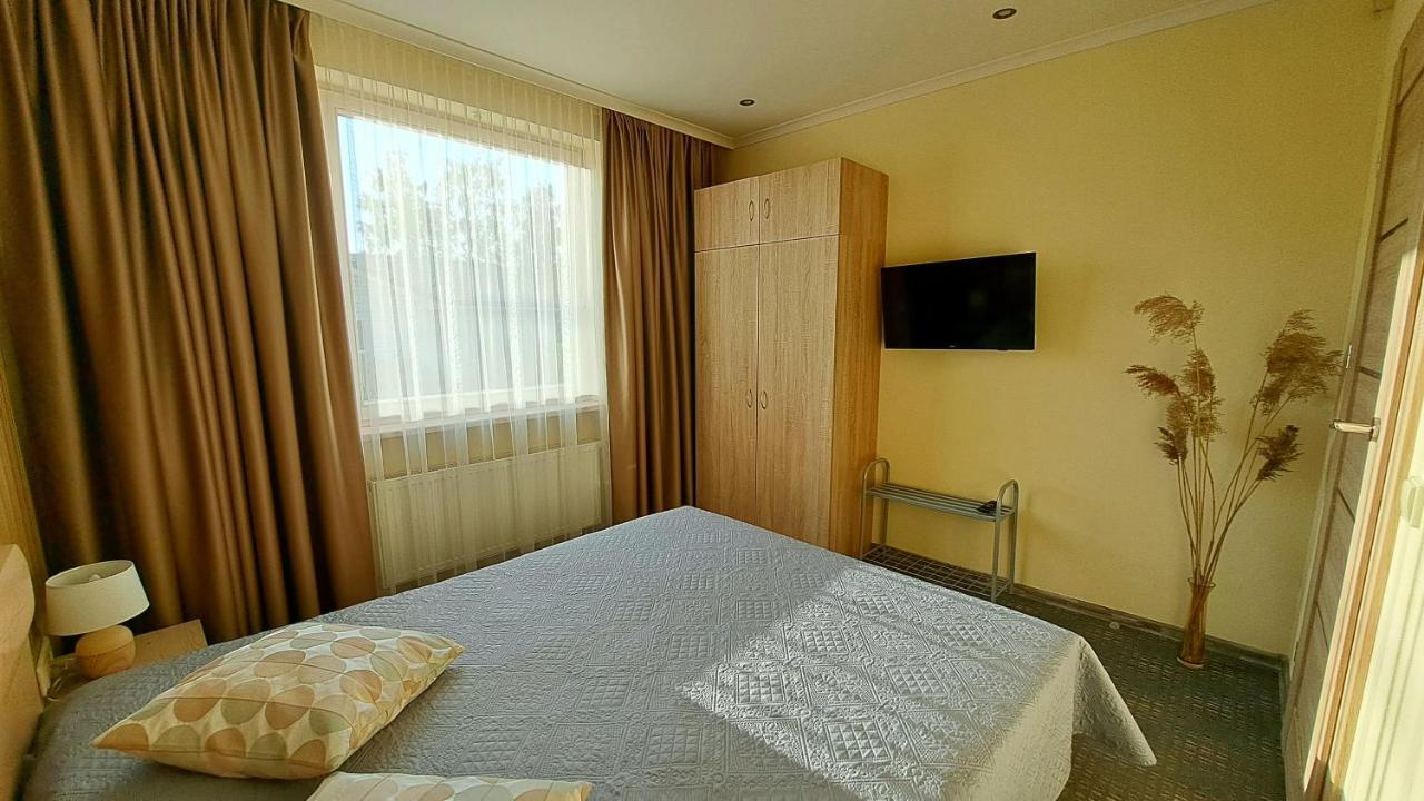 Vila Gile Palanga Luaran gambar