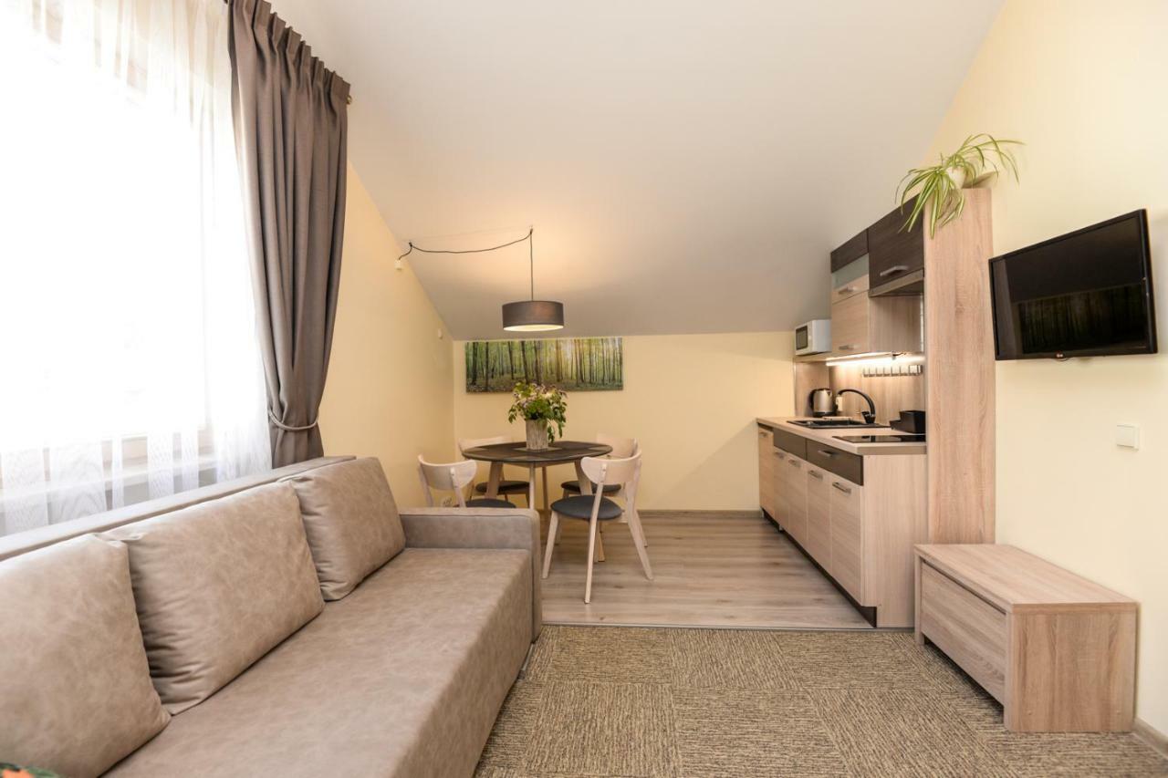 Vila Gile Palanga Luaran gambar